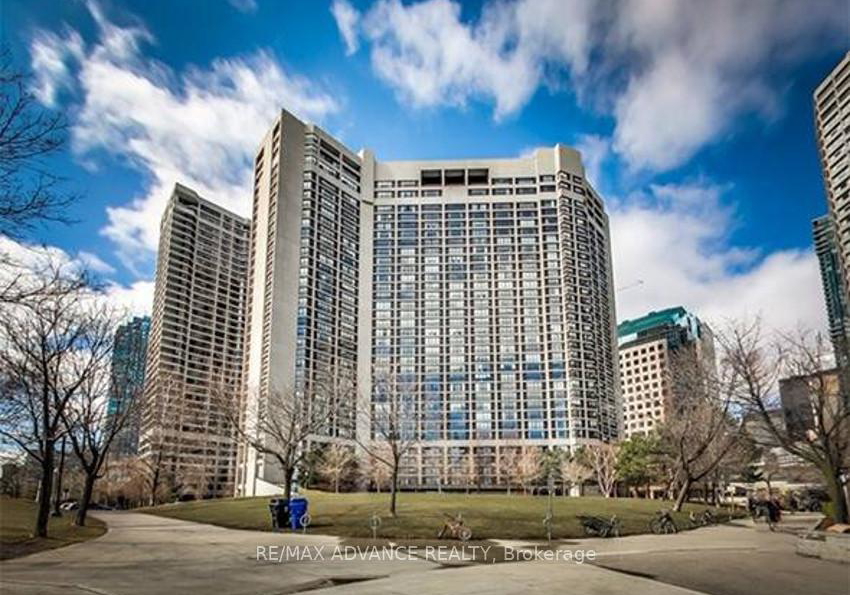 33-harbour-square-toronto-ontario-c12604738