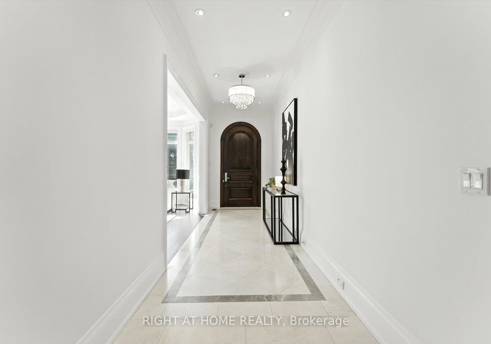 392-princess-avenue-north-york-ontario-c12604906