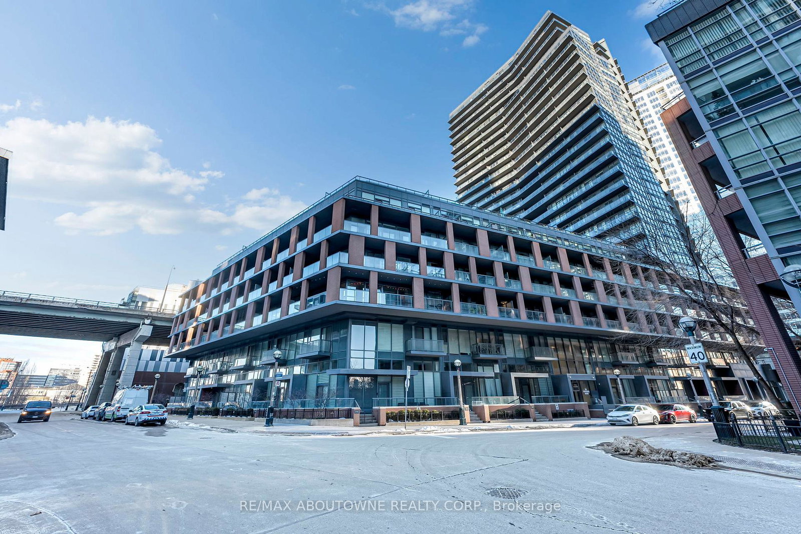 20-bruyeres-mews-toronto-ontario-c12605002