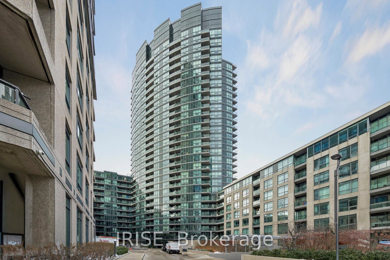 231-fort-york-boulevard-toronto-ontario-c12605500