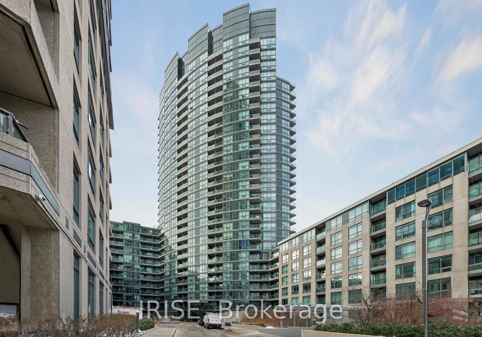 231-fort-york-boulevard-toronto-ontario-c12605500
