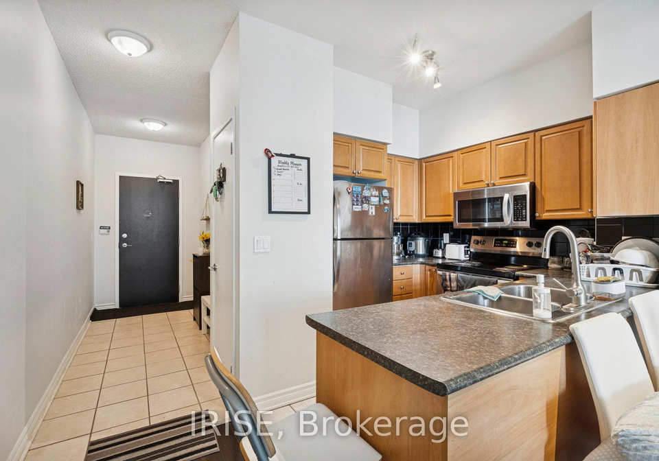 231-fort-york-boulevard-toronto-ontario-c12605500