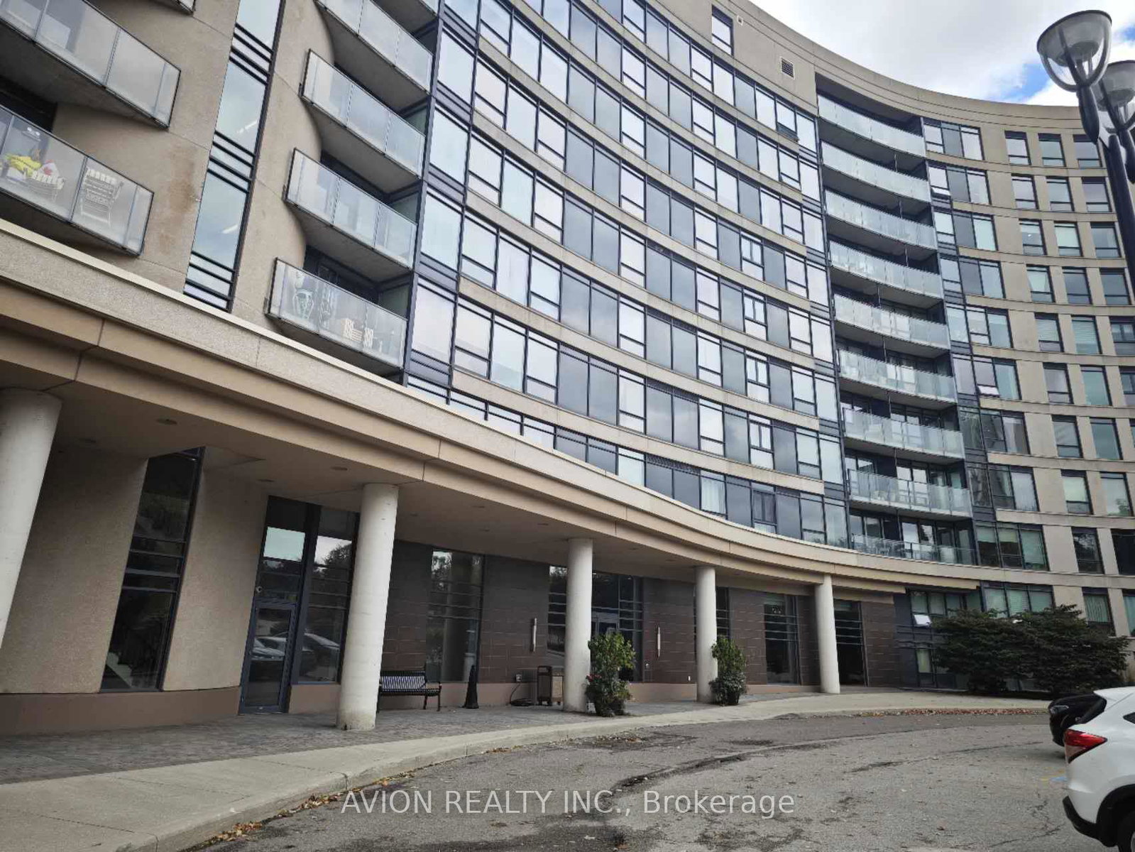 18-valley-woods-road-north-york-ontario-c12605566