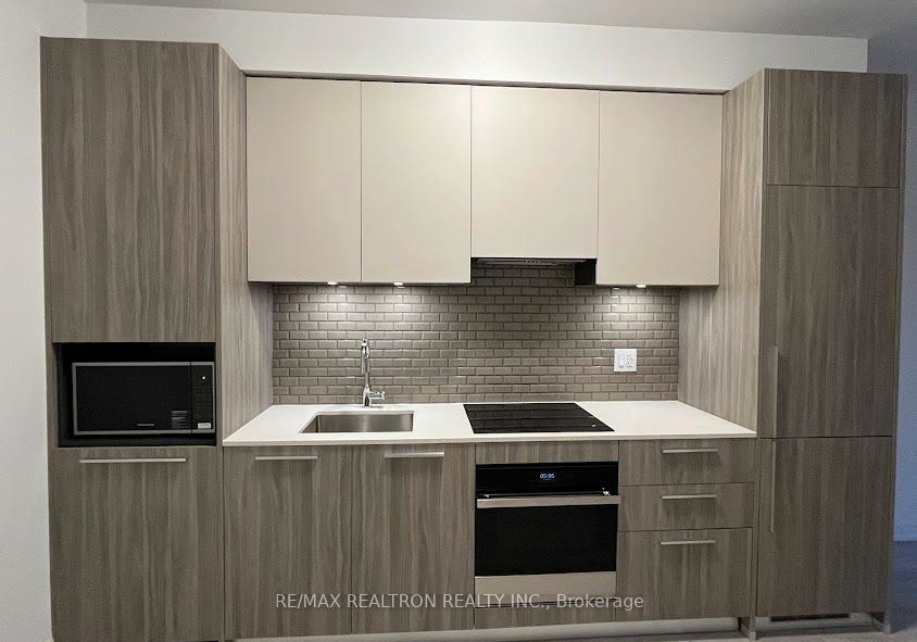 65-broadway-avenue-toronto-ontario-c12605624