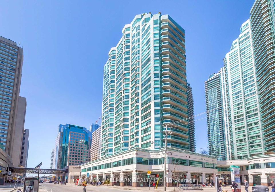10-queens-quay-w-toronto-ontario-c12605922