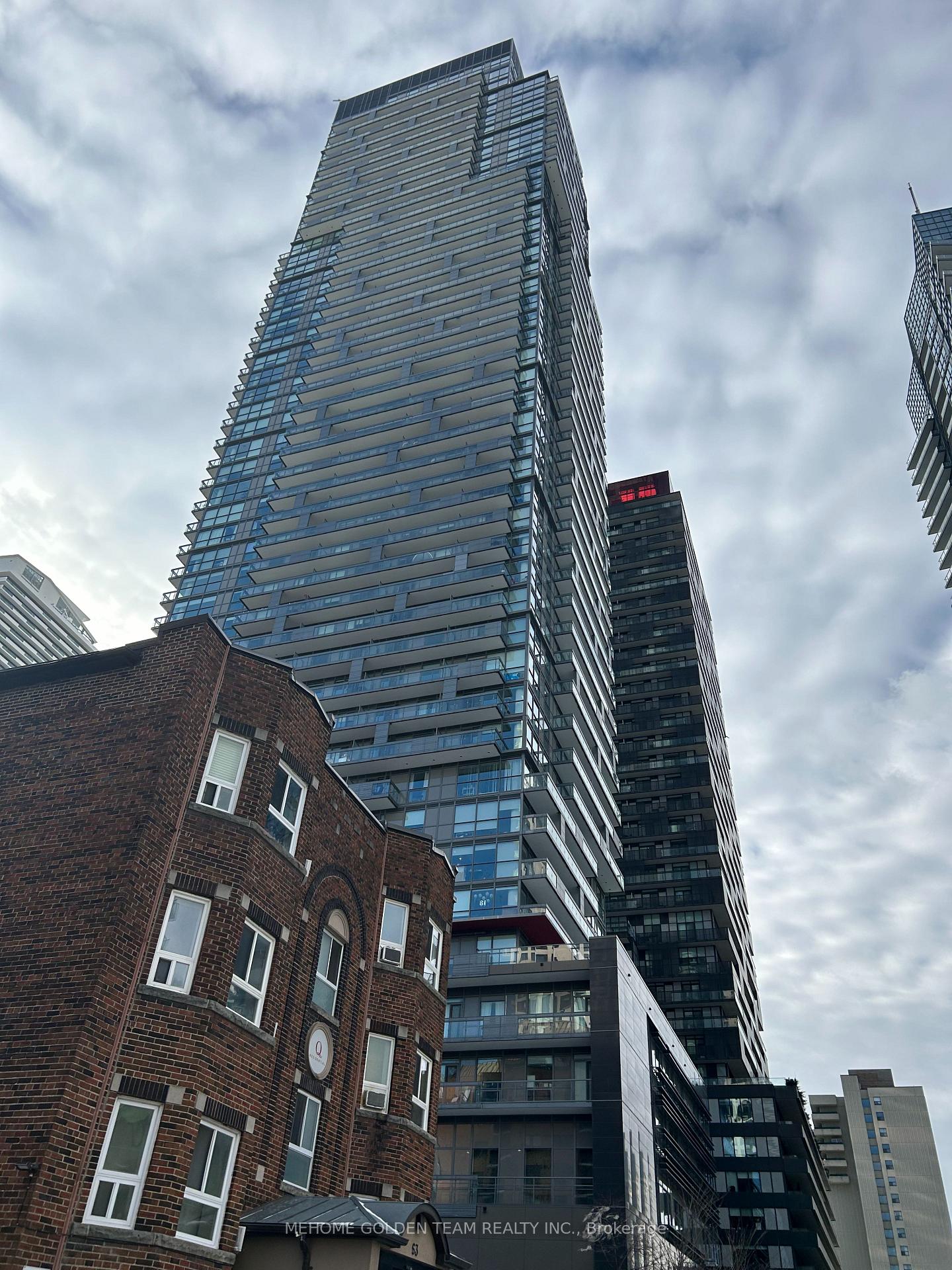 39-roehampton-avenue-toronto-ontario-c12605948