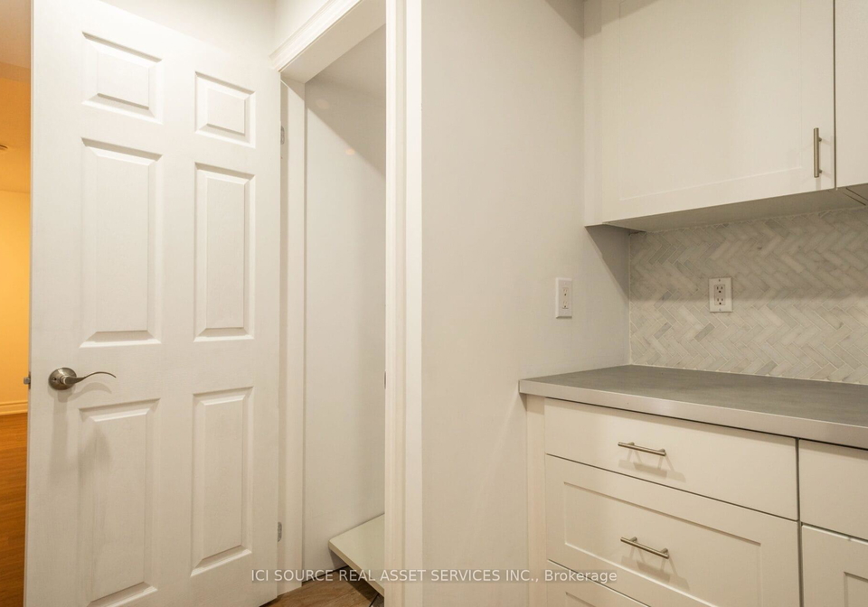 96-markham-street-toronto-ontario-c12605952