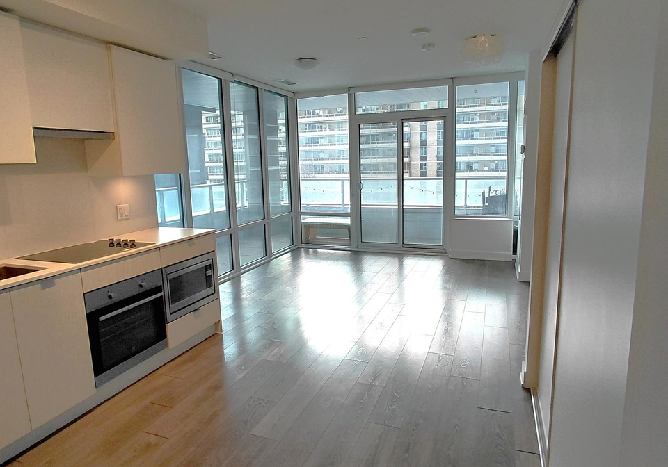 99-broadway-avenue-toronto-ontario-c12605974