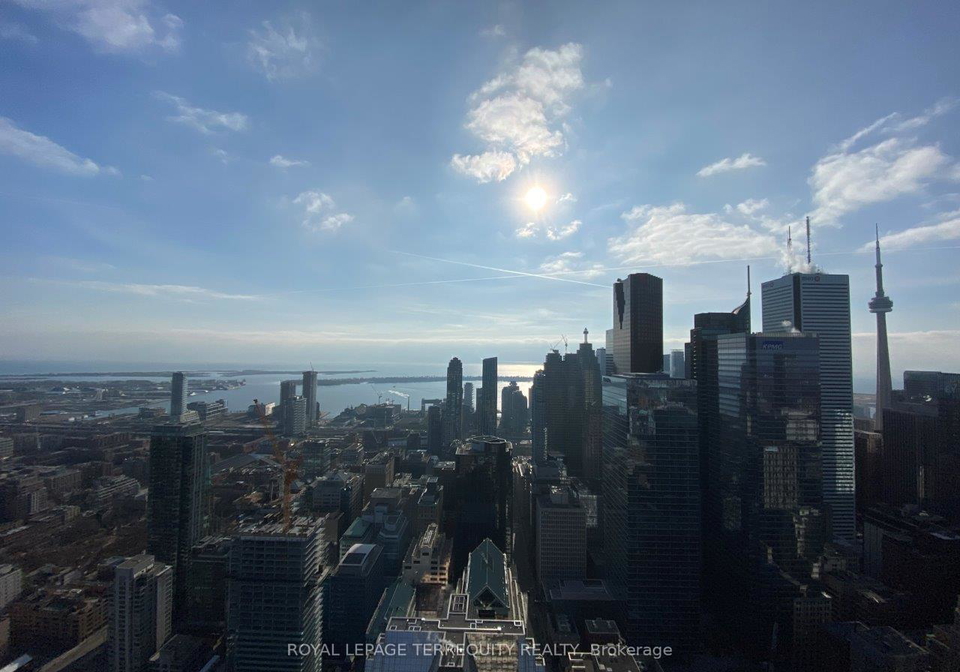 197-yonge-street-toronto-ontario-c12606044