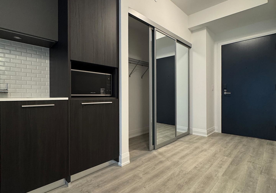 65-broadway-avenue-toronto-ontario-c12606326