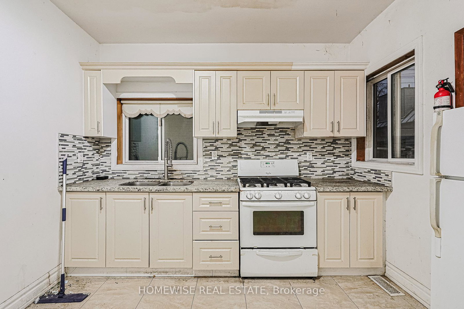 598-bathurst-street-toronto-ontario-c12606358