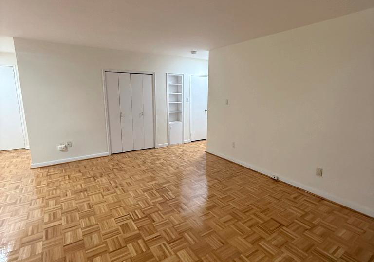 4-deer-park-crescent-toronto-ontario-c12606596