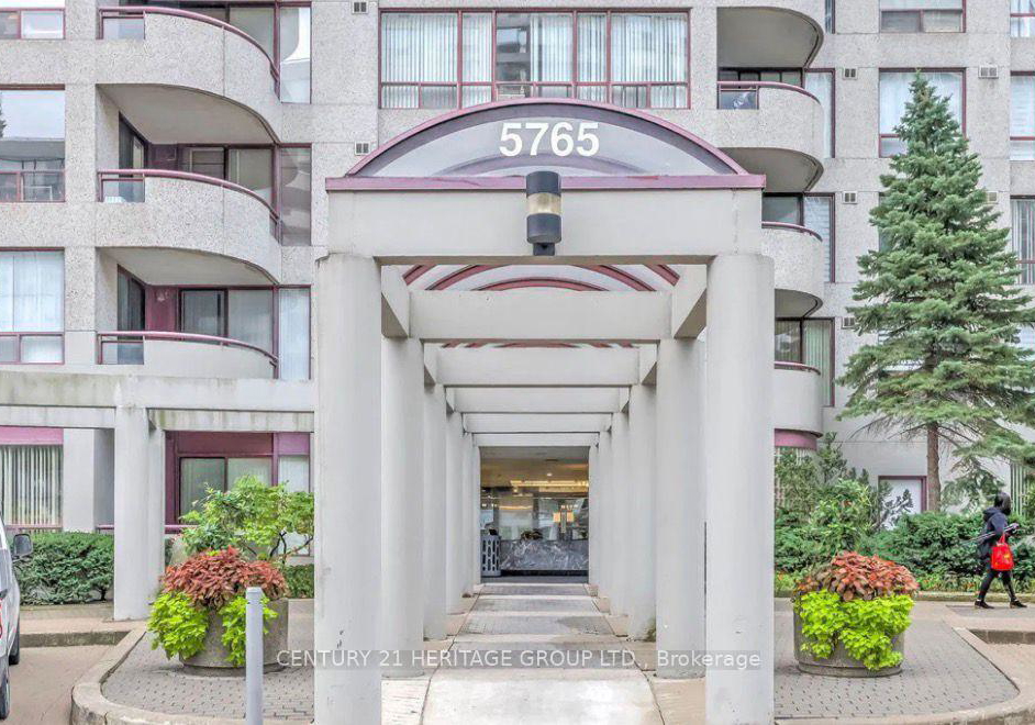 5765-yonge-street-north-york-ontario-c12606682