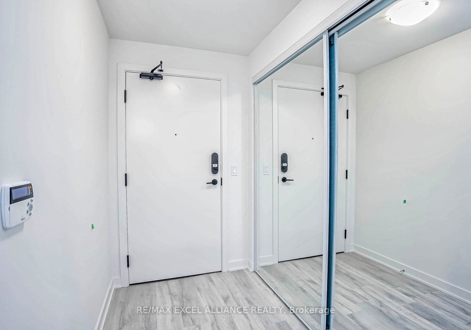 70-princess-street-toronto-ontario-c12607068