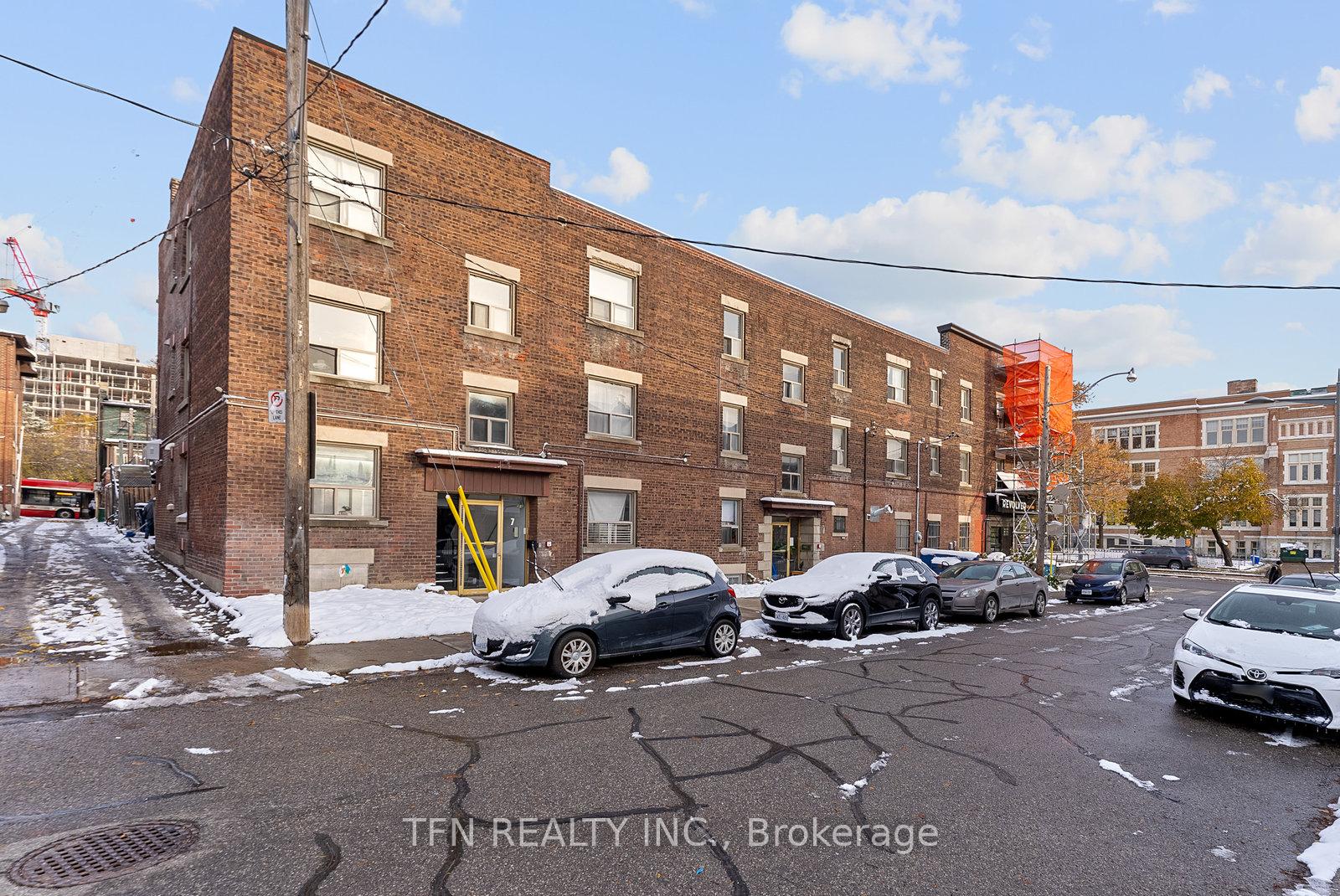 5-crang-avenue-toronto-ontario-c12607254