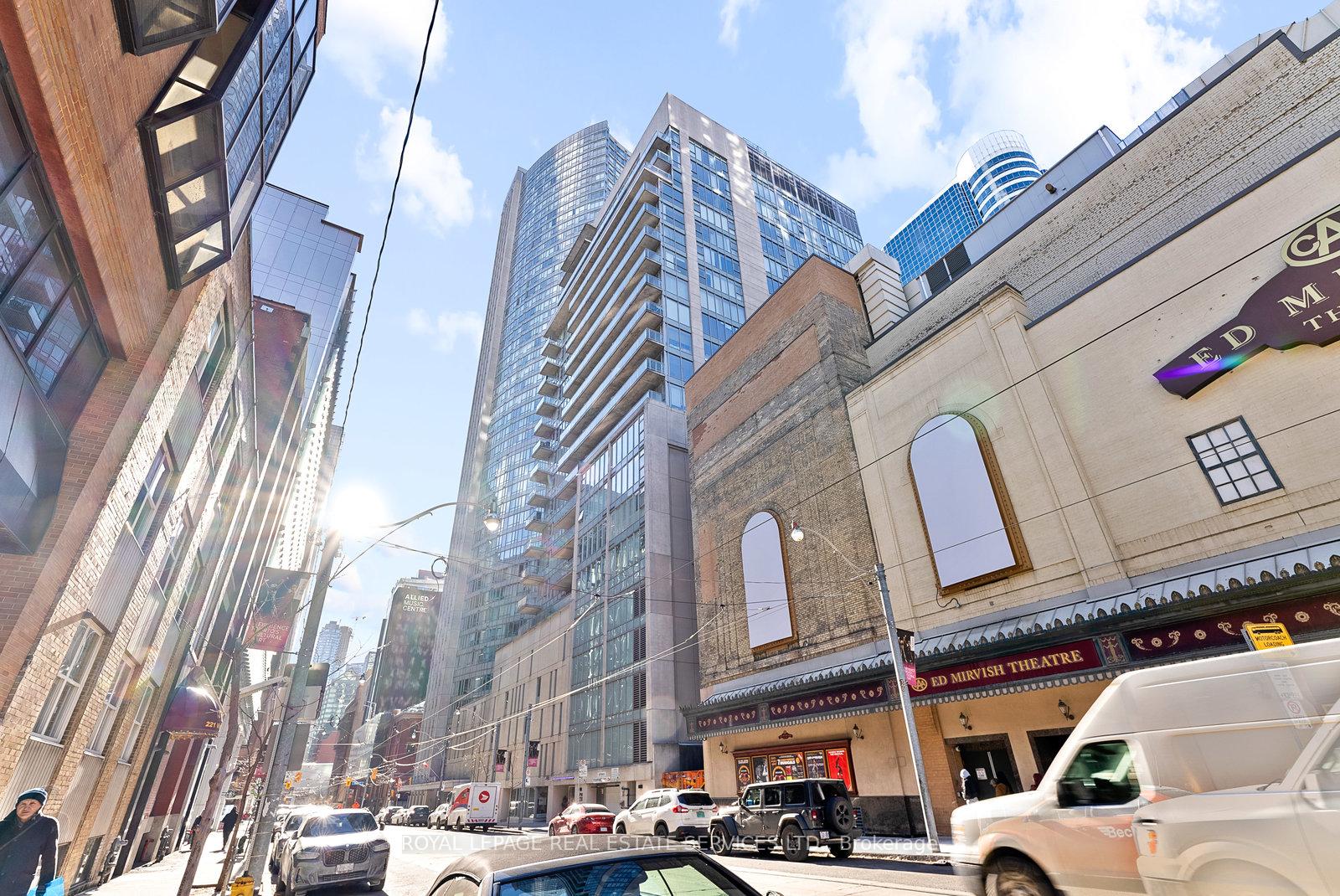 220-victoria-street-toronto-ontario-c12607354