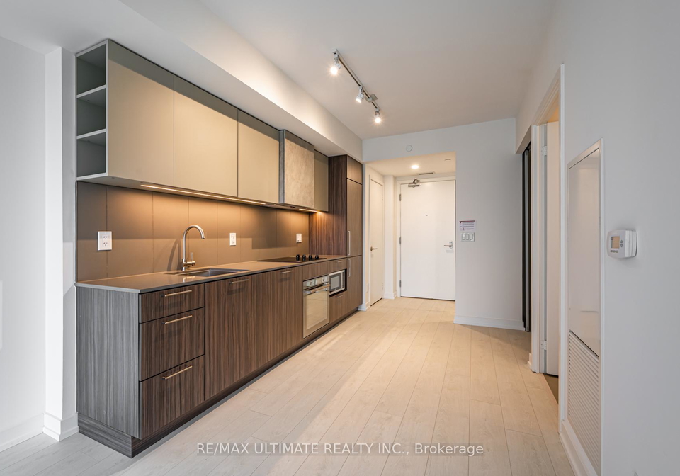 19-western-battery-road-toronto-ontario-c12607428