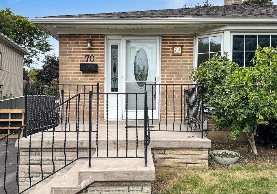 70-crossbow-crescent-north-york-ontario-c12607528
