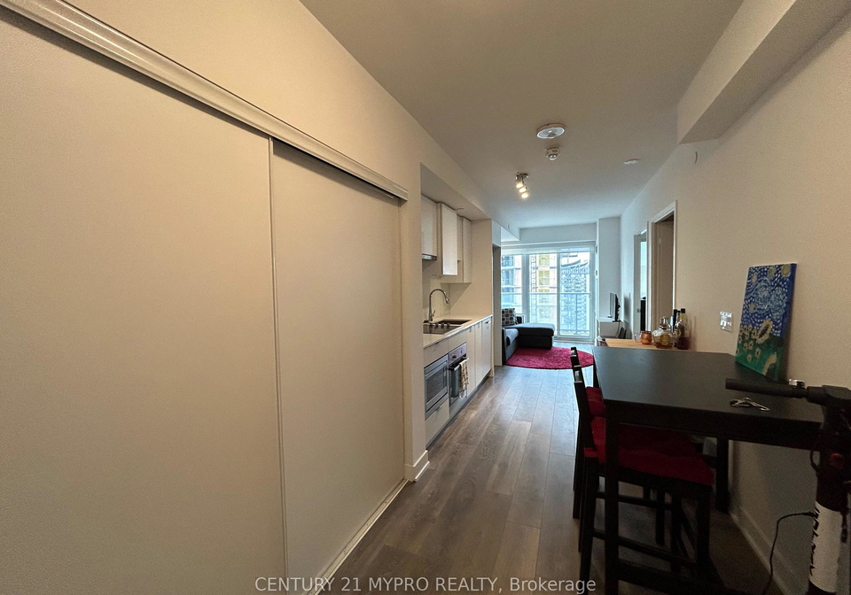 99-broadway-avenue-toronto-ontario-c12607776