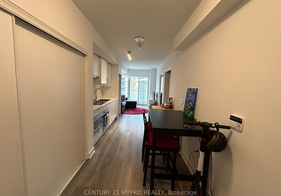 99-broadway-avenue-toronto-ontario-c12607776