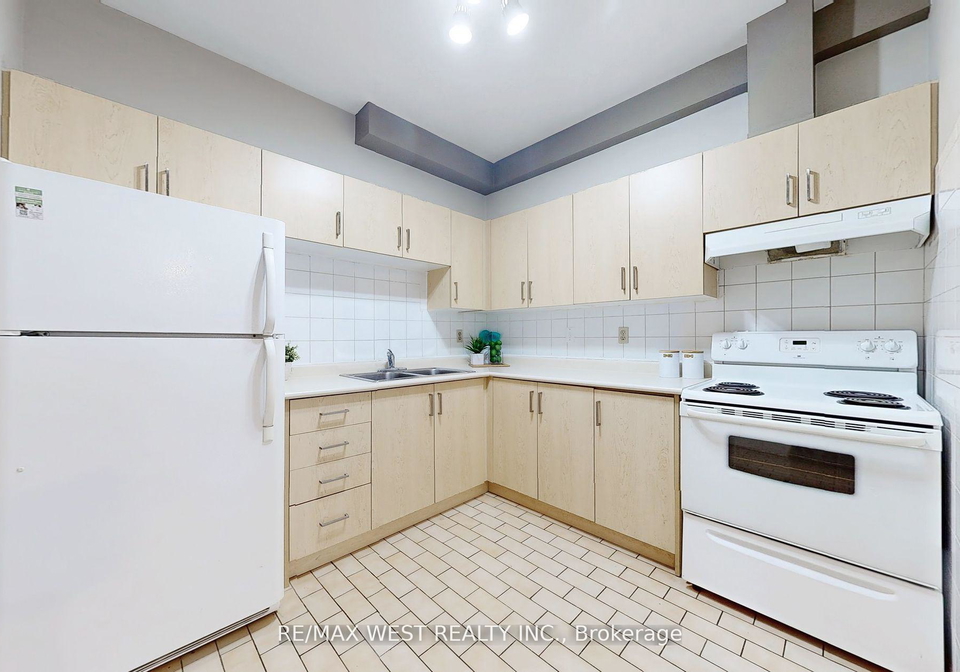 536-college-street-toronto-ontario-c12607930