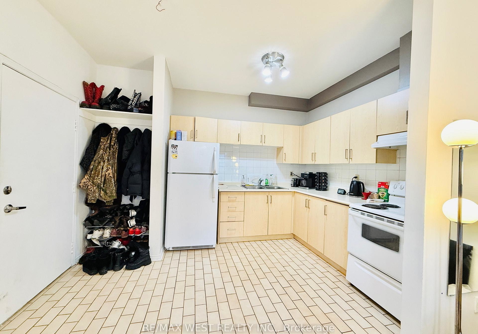 536-college-street-toronto-ontario-c12607930