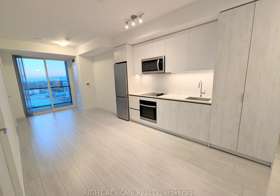 5858-yonge-street-toronto-ontario-c12608476