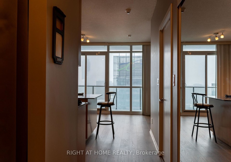 55-bremner-boulevard-toronto-ontario-c12608536