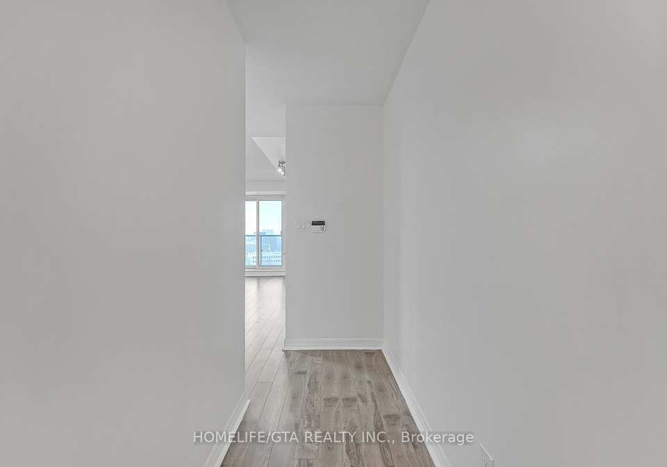 2015-sheppard-avenue-e-north-york-ontario-c12608586