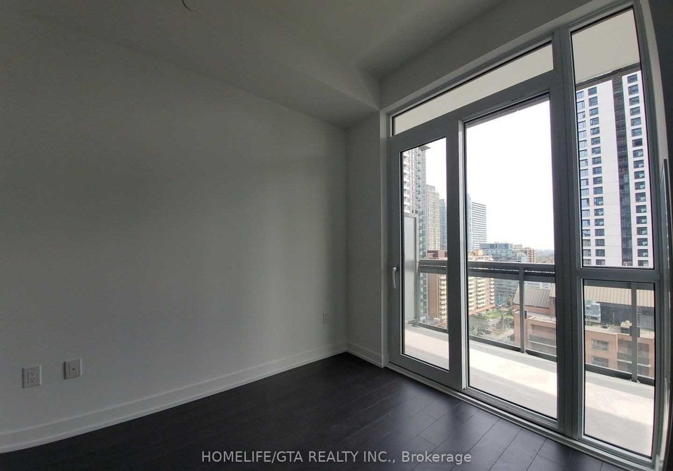 39-roehampton-avenue-toronto-ontario-c12608616
