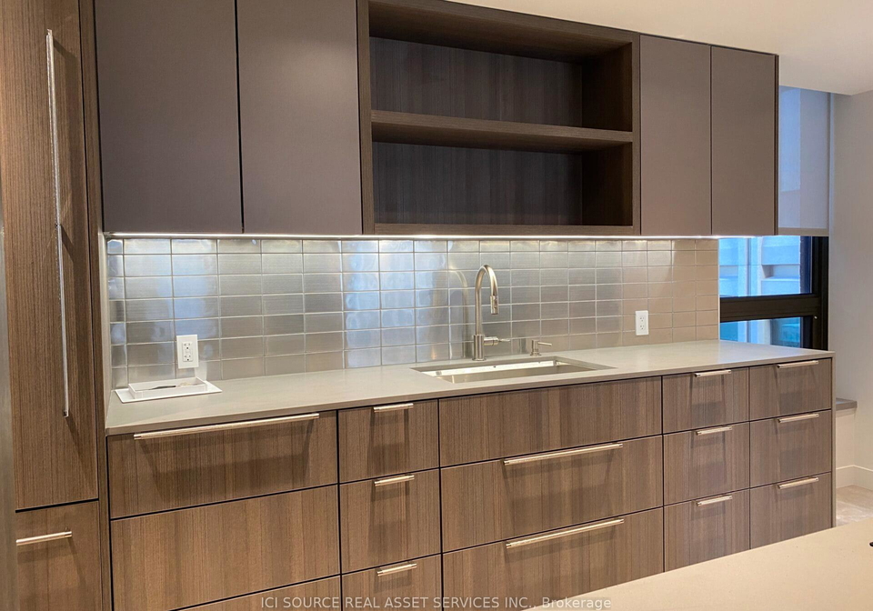 62-wellesley-street-w-toronto-ontario-c12608818