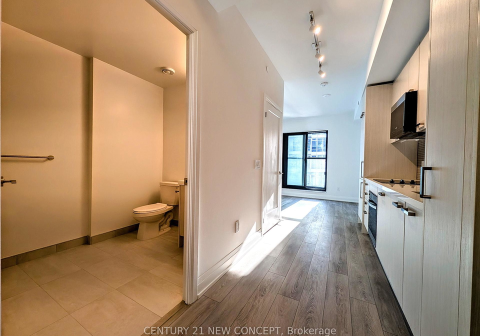 20-soudan-avenue-toronto-ontario-c12609022