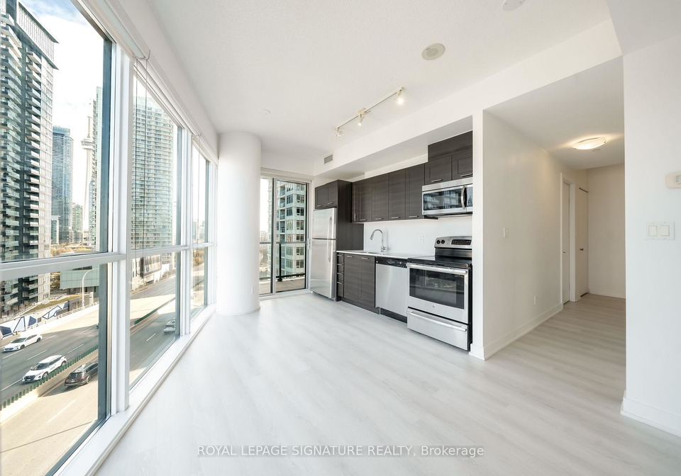 20-bruyeres-mews-toronto-ontario-c12609040