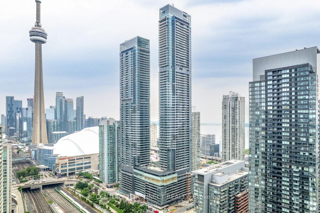 1-concord-cityplace-way-toronto-ontario-c12609300