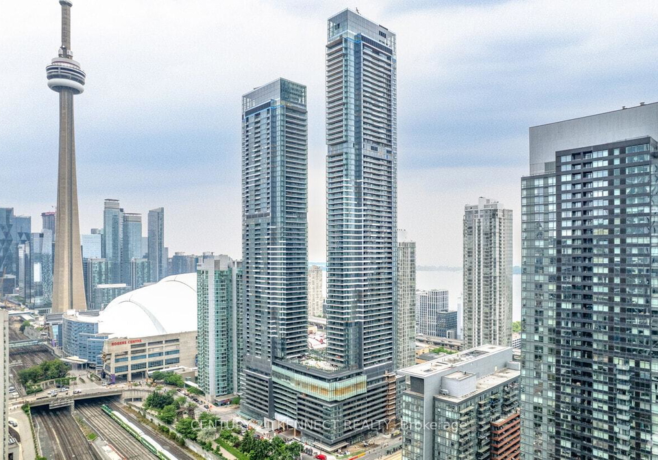 1-concord-cityplace-way-toronto-ontario-c12609372