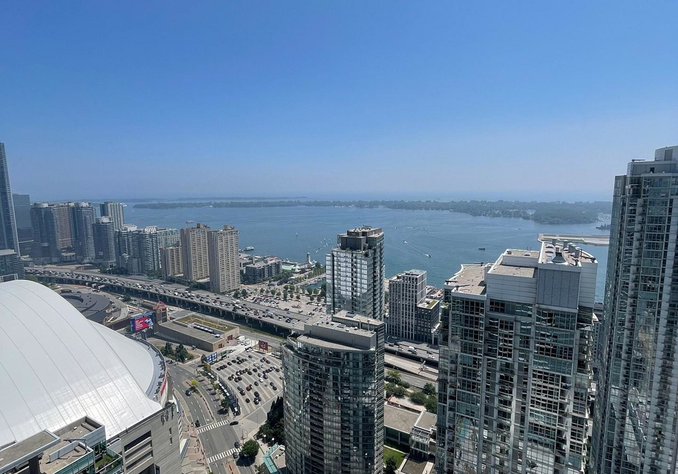 1-concord-cityplace-way-toronto-ontario-c12609372