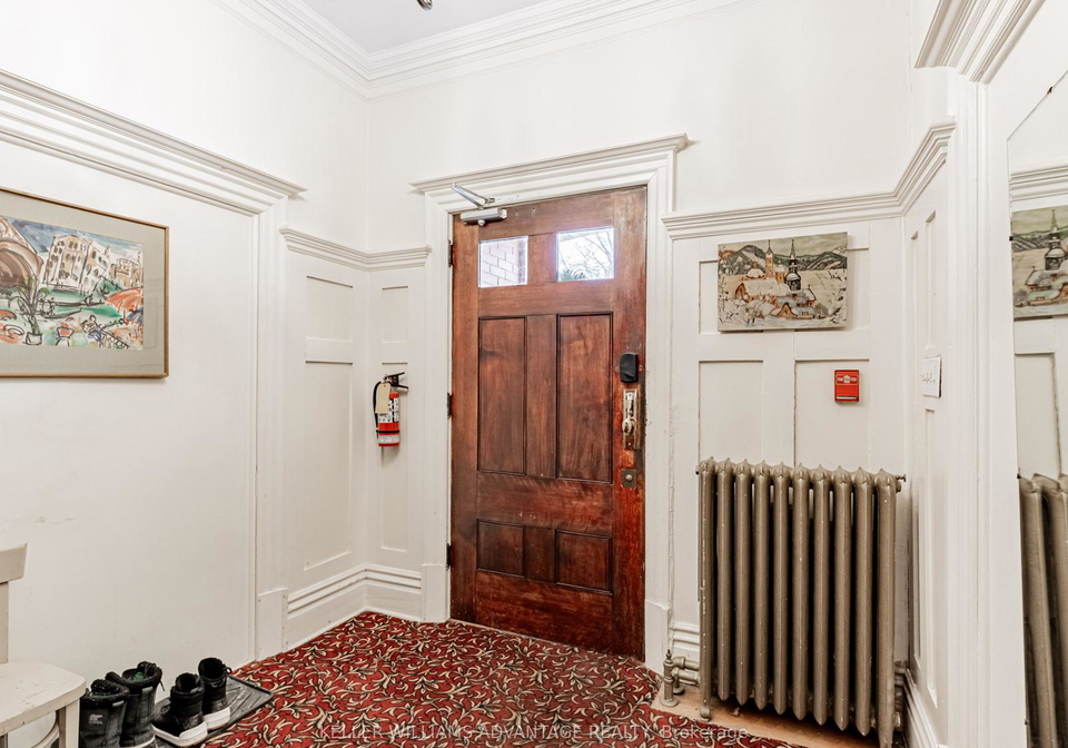 347-walmer-road-toronto-ontario-c12609512