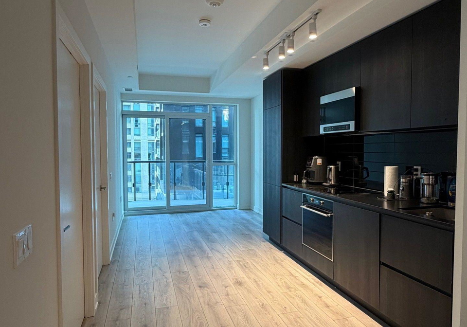 110-broadway-avenue-toronto-ontario-c12609558