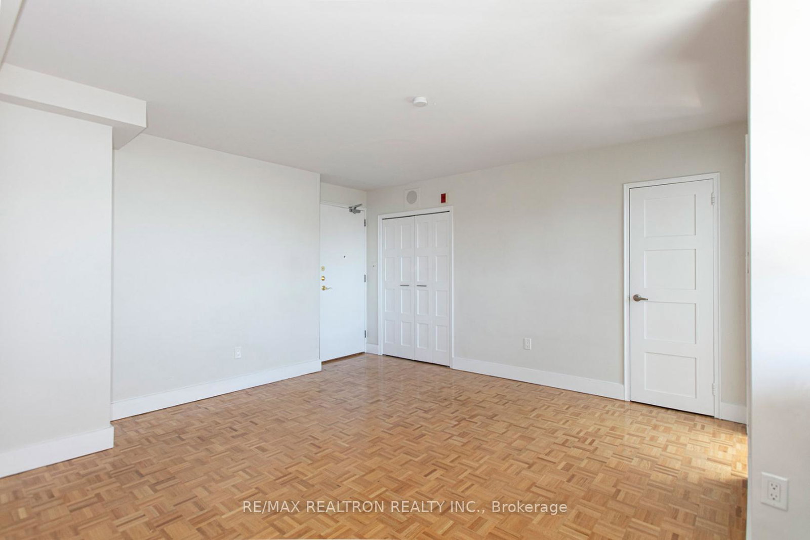 490-eglinton-avenue-e-toronto-ontario-c12609604