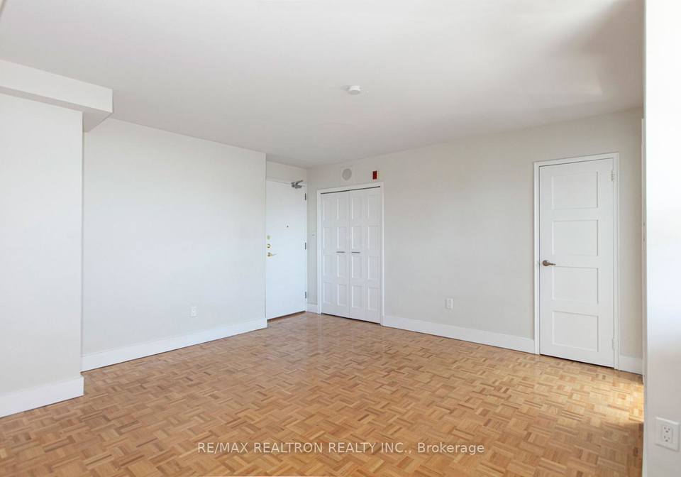 490-eglinton-avenue-e-toronto-ontario-c12609604