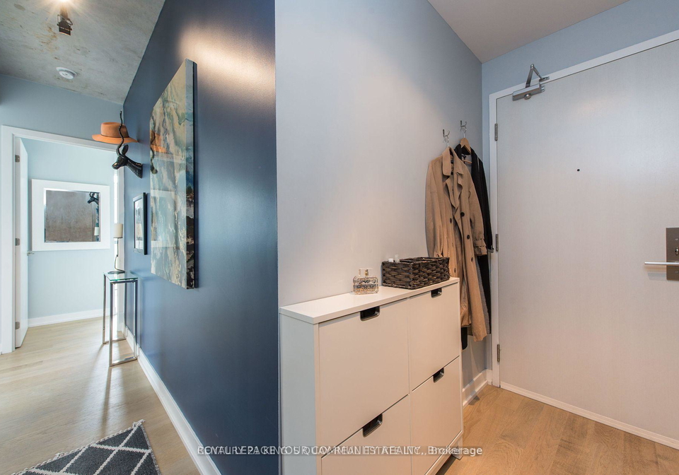 39-brant-street-toronto-ontario-c12609630