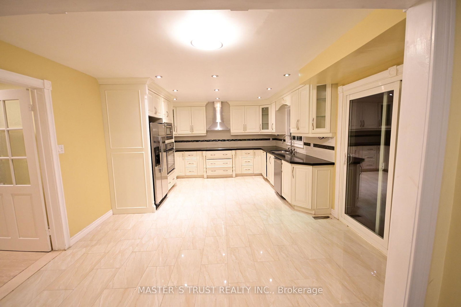 65-farmstead-road-north-york-ontario-c12610196