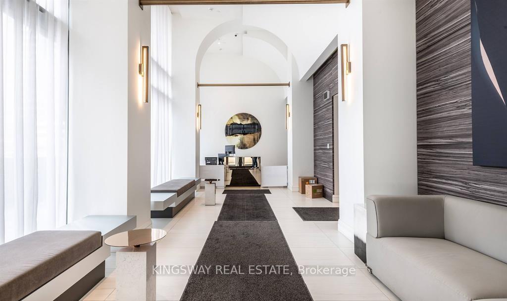 39-roehampton-avenue-toronto-ontario-c12610578