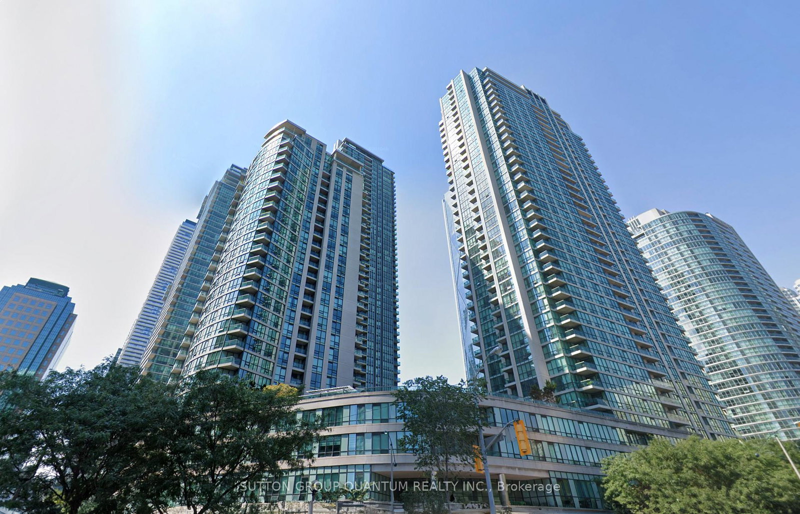 16-yonge-street-toronto-ontario-c12610638