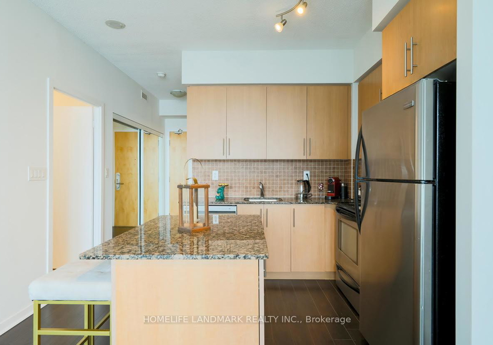 55-n-bremner-boulevard-toronto-ontario-c12610758