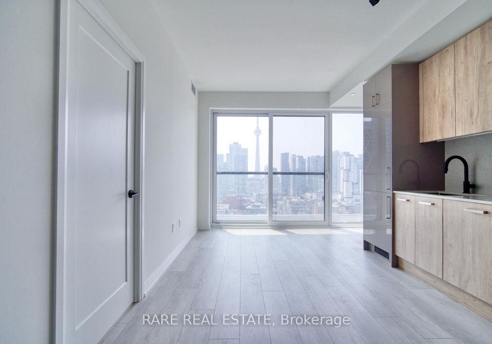 280-dundas-street-w-toronto-ontario-c12610866