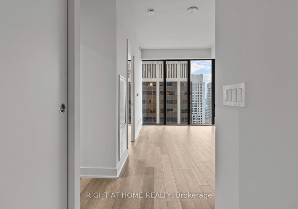 8-cumberland-street-toronto-ontario-c12610980