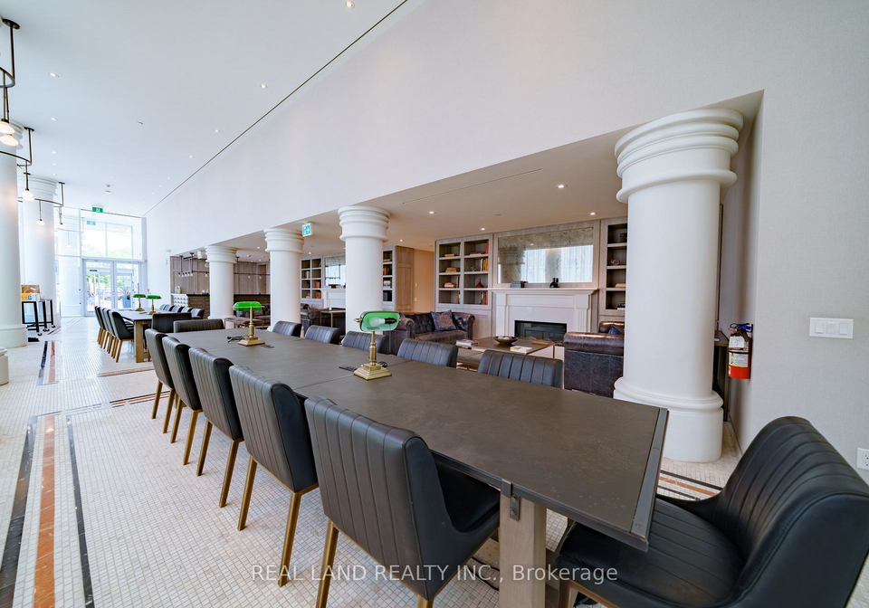 33-helendale-avenue-toronto-ontario-c12611112