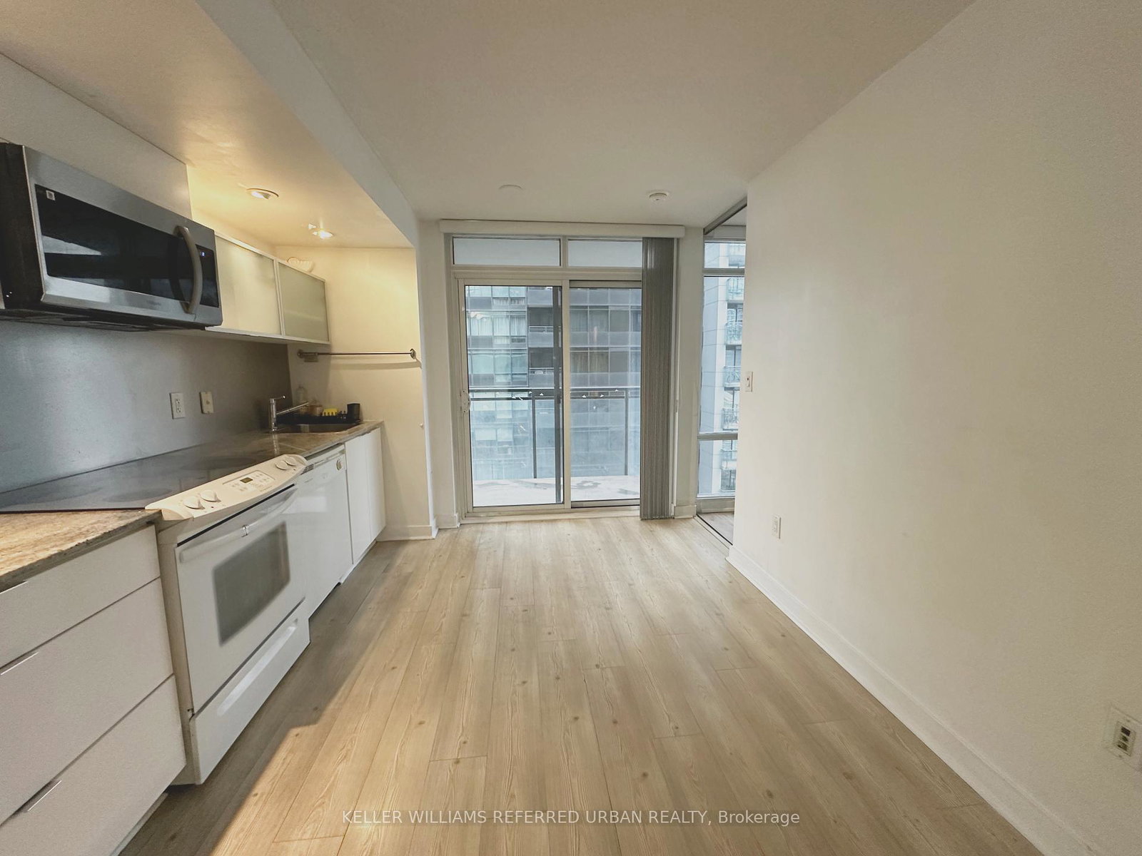 4k-spadina-avenue-toronto-ontario-c12611318