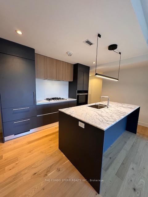 1414-bayview-avenue-toronto-ontario-c12611322